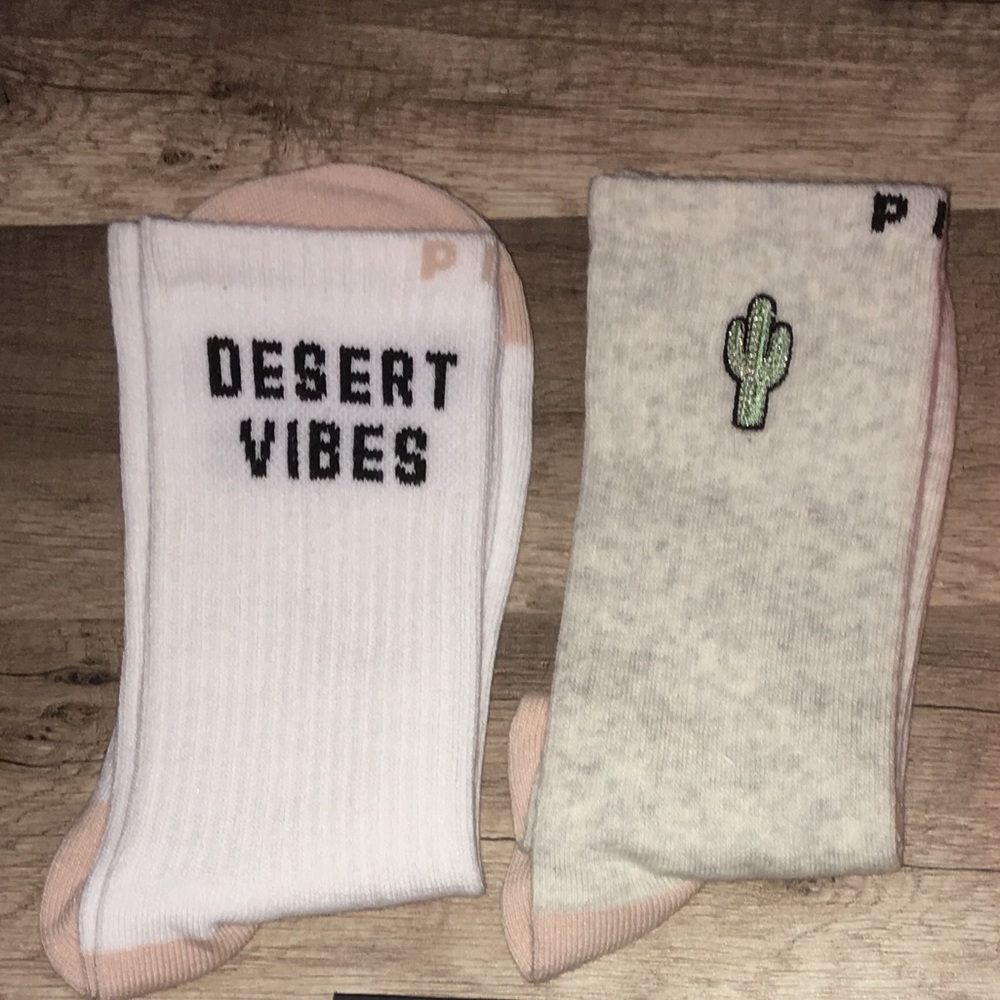 2 Pairs NWT PINK Crew Socks